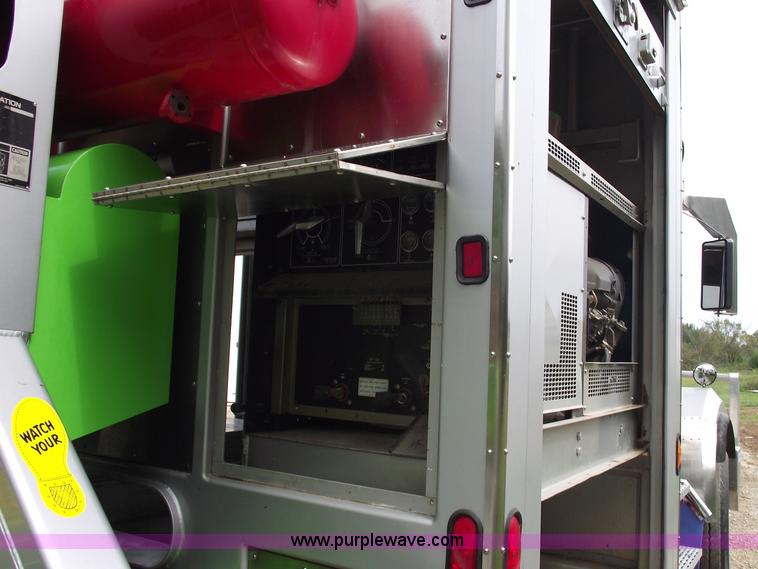 image for item 5788 1979 Western Star heavy service crane truck