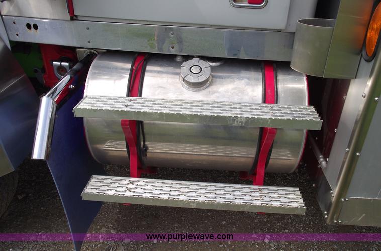 image for item 5788 1979 Western Star heavy service crane truck