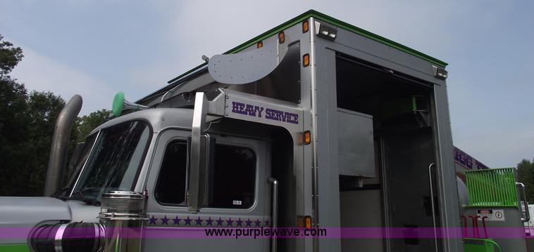 image for item 5788 1979 Western Star heavy service crane truck