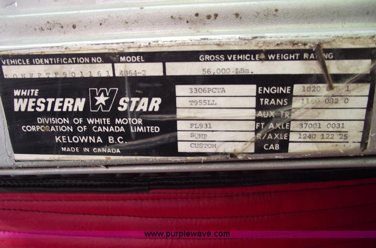 image for item 5788 1979 Western Star heavy service crane truck