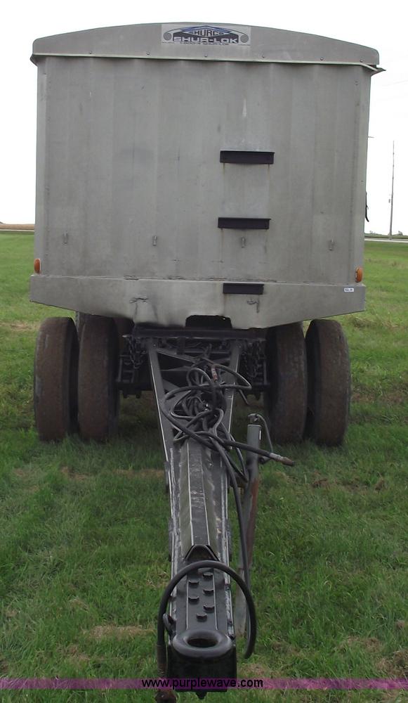 image for item 5812 1984 15' aluminum pup trailer
