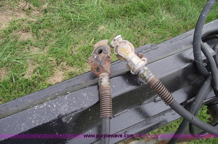 image for item 5812 1984 15' aluminum pup trailer