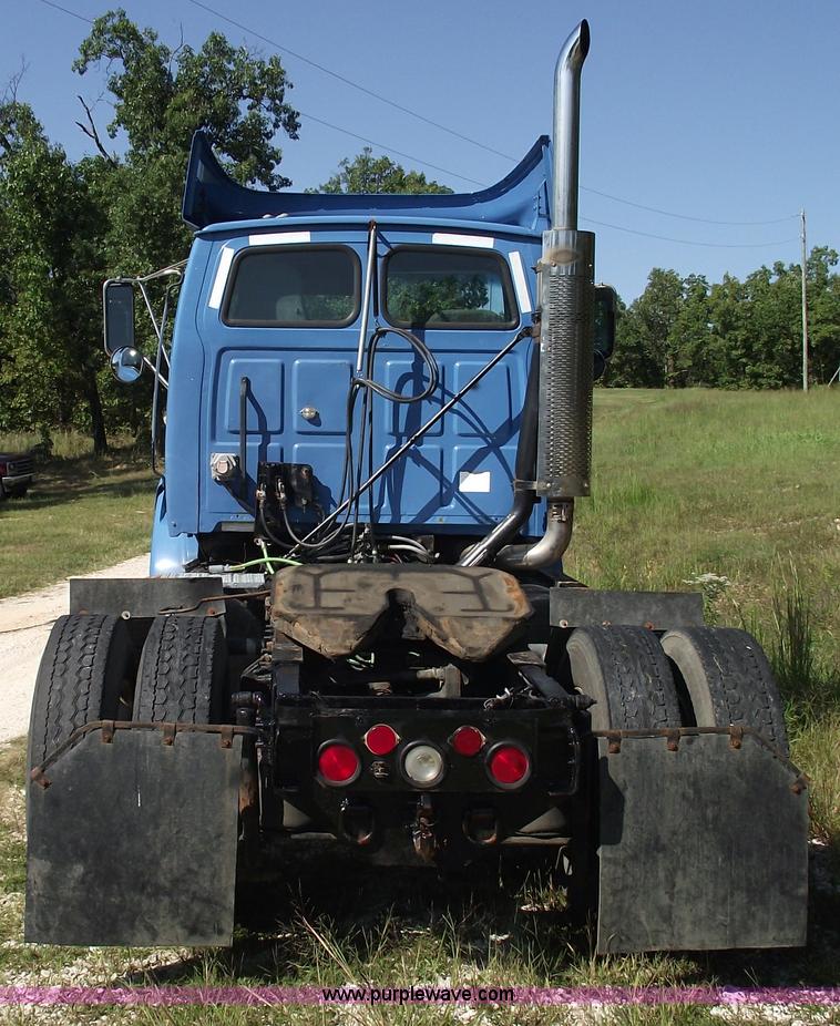 image for item 5846 1999 Sterling A9513 semi truck