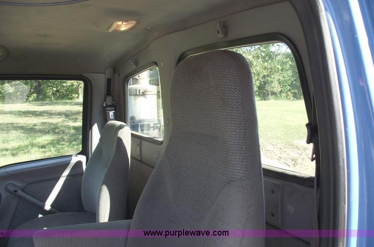 image for item 5846 1999 Sterling A9513 semi truck