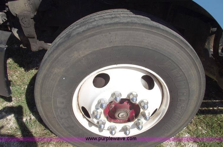 image for item 5846 1999 Sterling A9513 semi truck