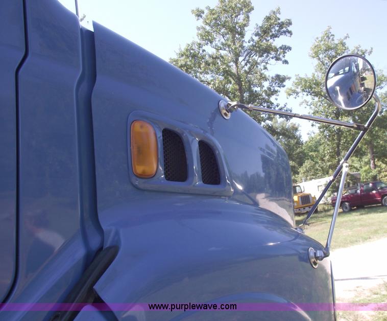 image for item 5846 1999 Sterling A9513 semi truck
