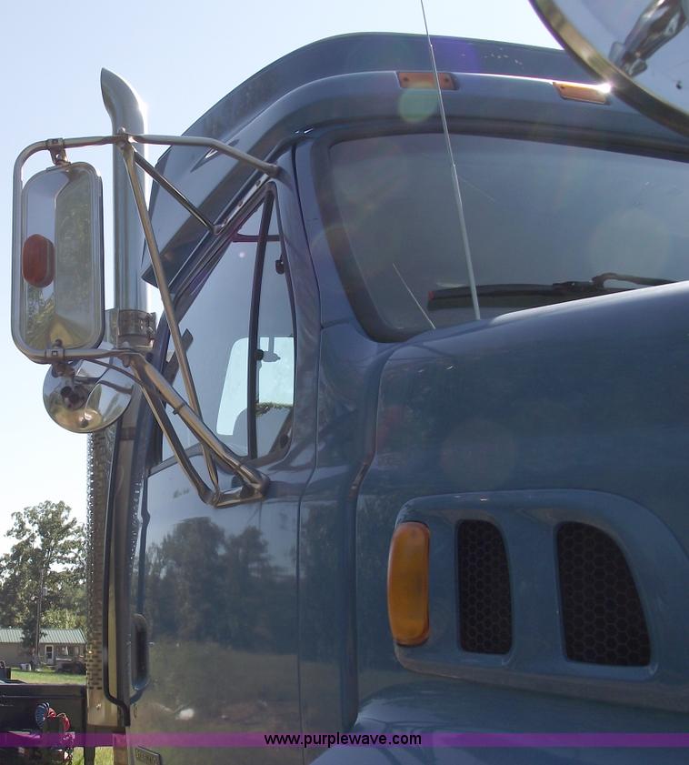 image for item 5846 1999 Sterling A9513 semi truck