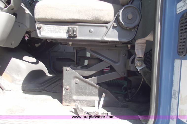 image for item 5846 1999 Sterling A9513 semi truck