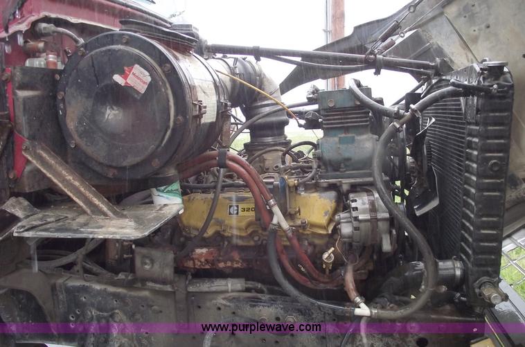 image for item 5853 1980 Ford F8000 dump truck