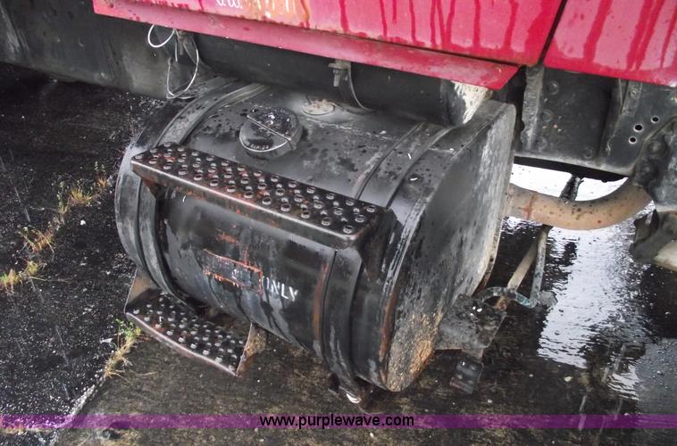 image for item 5853 1980 Ford F8000 dump truck