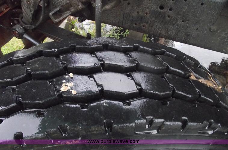 image for item 5853 1980 Ford F8000 dump truck