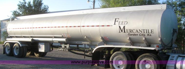 image for item 6160 1977 Trailmobile aluminum tanker trailer