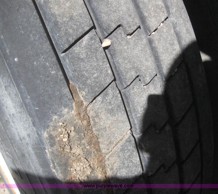 image for item 6160 1977 Trailmobile aluminum tanker trailer