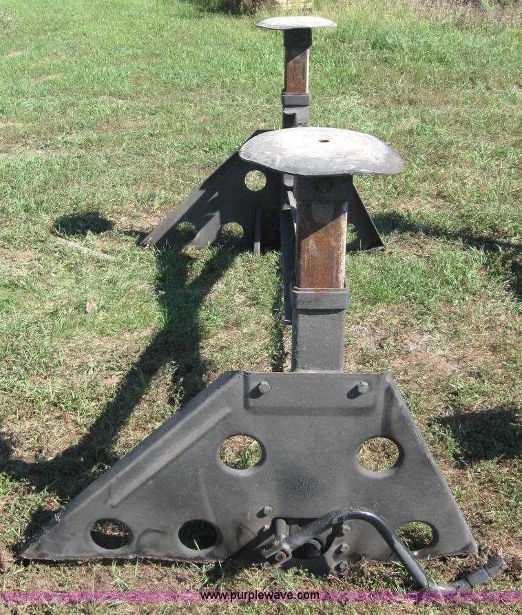 image for item 2276 Holland semi trailer landing gear