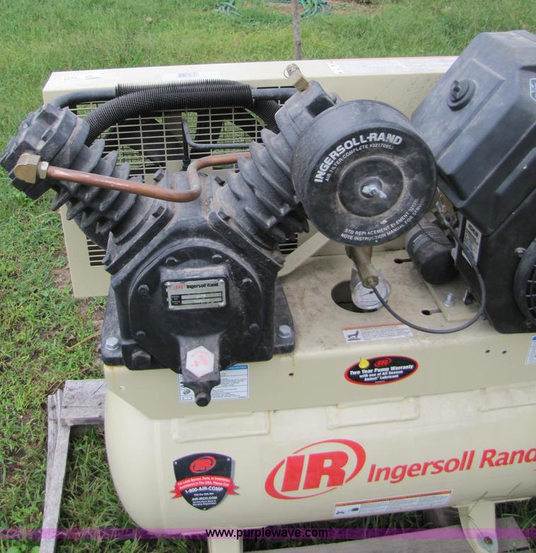 image for item 2297 Ingersoll Rand 2475 30 gallon air compressor