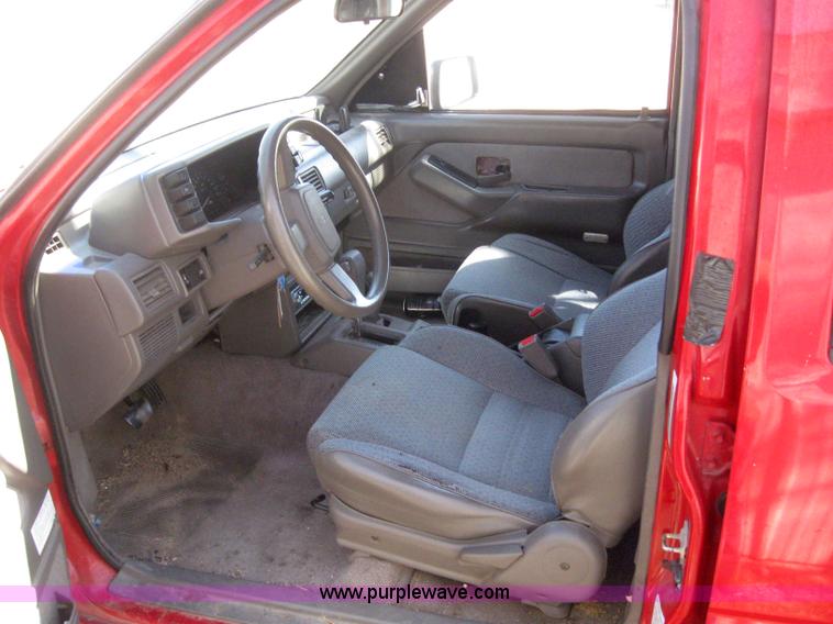 image for item 2978 1993 Isuzu Rodeo
