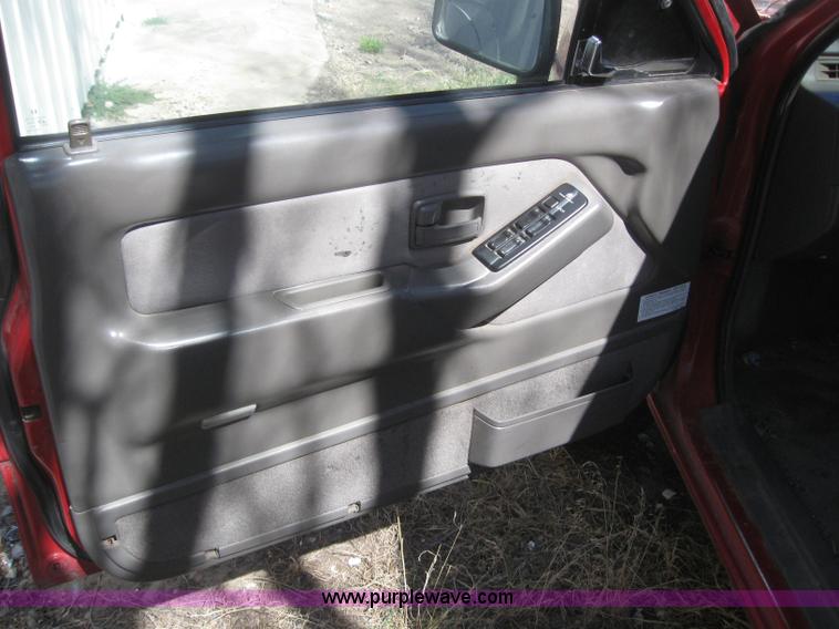 image for item 2978 1993 Isuzu Rodeo