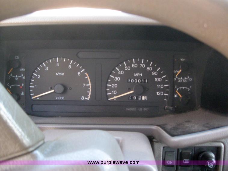 image for item 2978 1993 Isuzu Rodeo