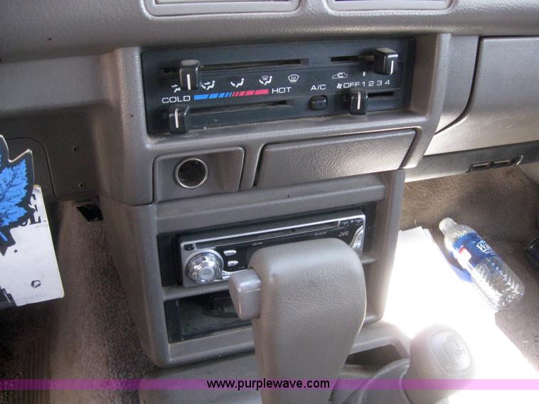 image for item 2978 1993 Isuzu Rodeo