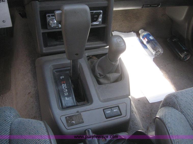 image for item 2978 1993 Isuzu Rodeo