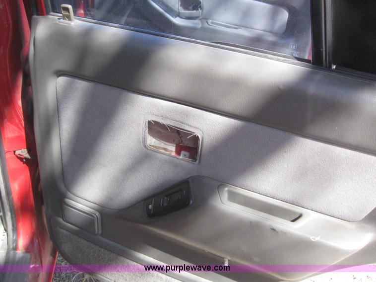 image for item 2978 1993 Isuzu Rodeo
