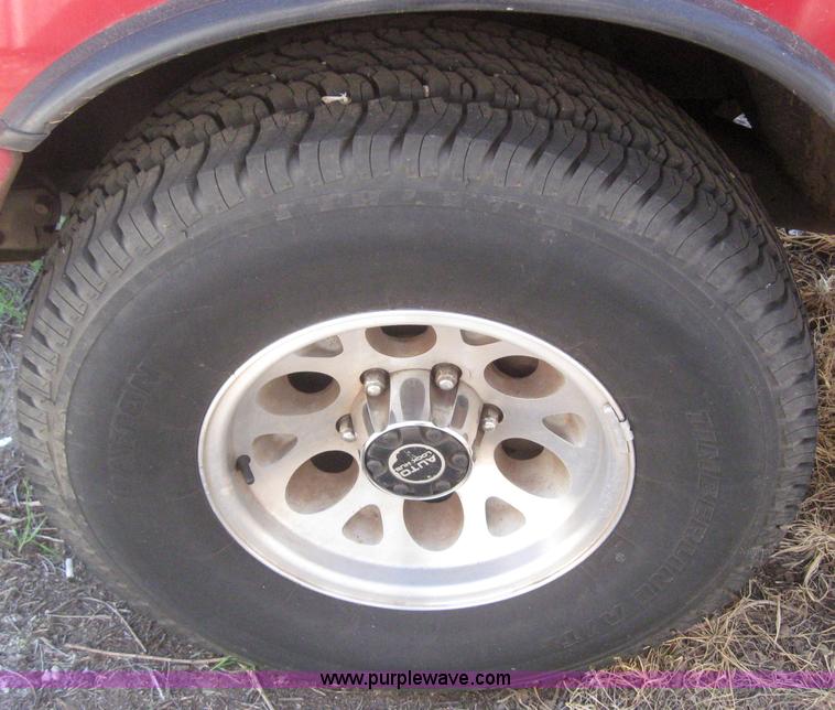 image for item 2978 1993 Isuzu Rodeo