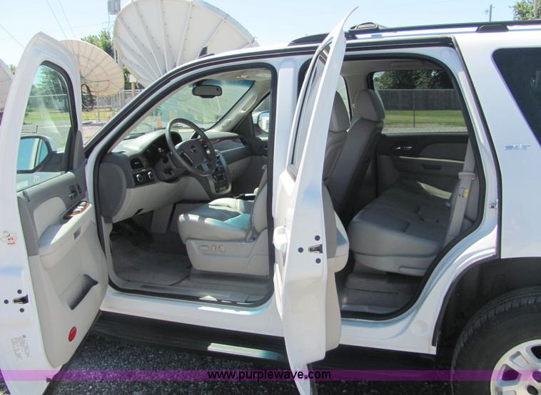 image for item 4735 2007 GMC Yukon