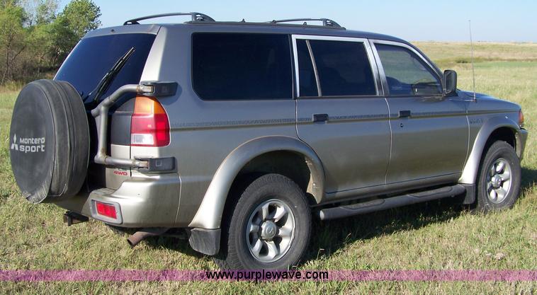 image for item 7303 1997 Mitsubishi Montero Sport LS