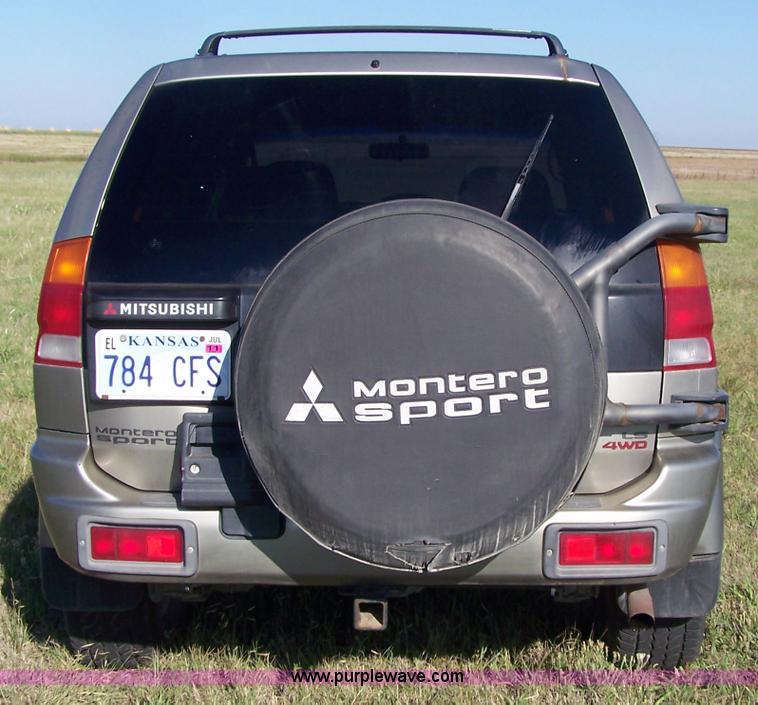 image for item 7303 1997 Mitsubishi Montero Sport LS