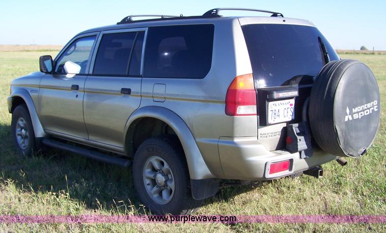 image for item 7303 1997 Mitsubishi Montero Sport LS