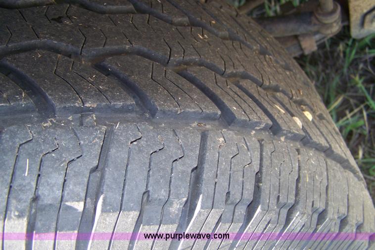 image for item 7303 1997 Mitsubishi Montero Sport LS