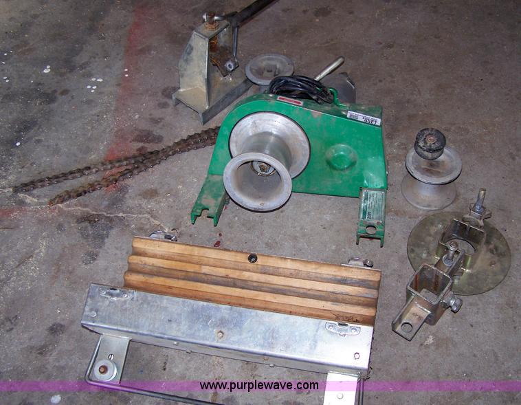 image for item 7306 2001 Greenlee portable cable puller