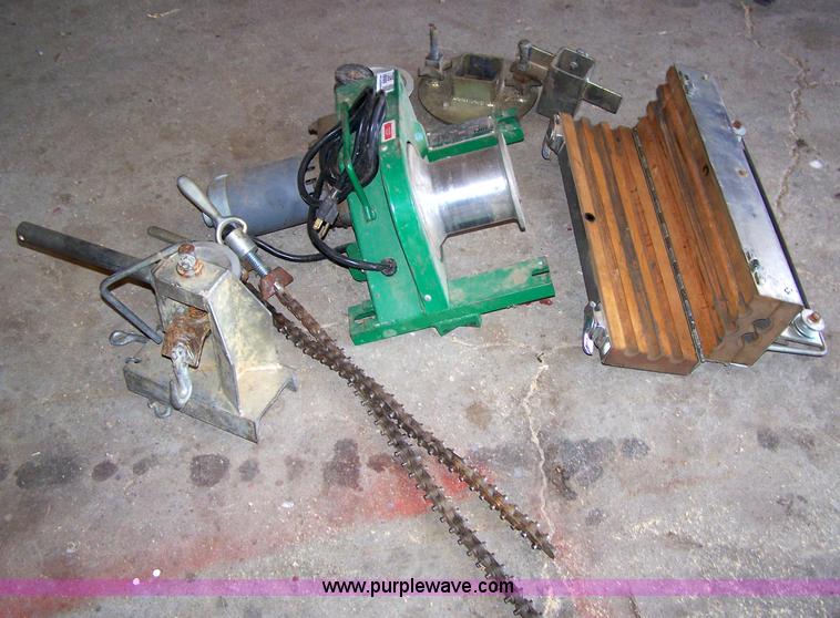 image for item 7306 2001 Greenlee portable cable puller