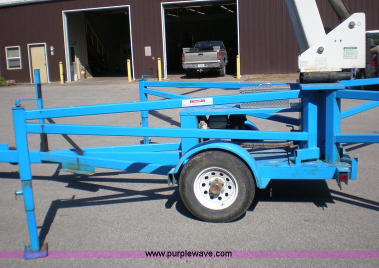 image for item 1460 1997 Ameriquip Eagle 2-45 boom lift