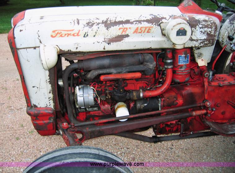 image for item 1701 Ford 801 tractor