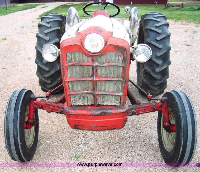 image for item 1701 Ford 801 tractor