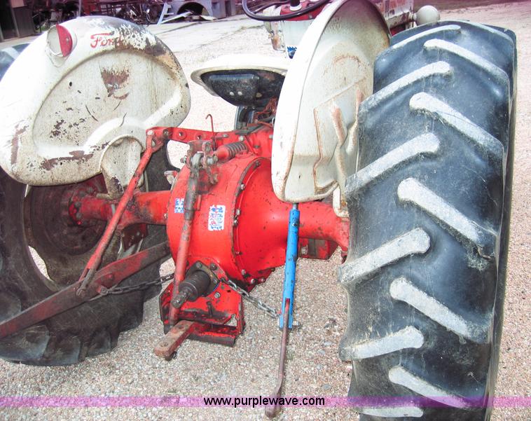 image for item 1701 Ford 801 tractor