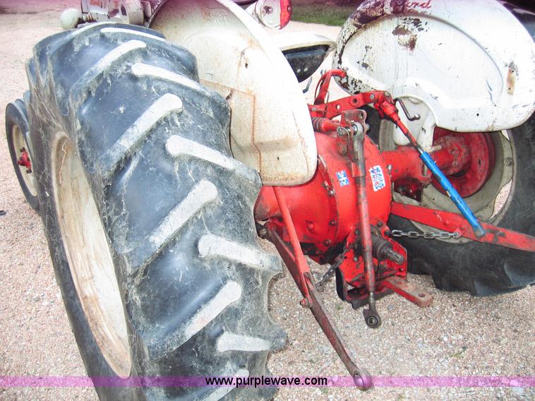 image for item 1701 Ford 801 tractor