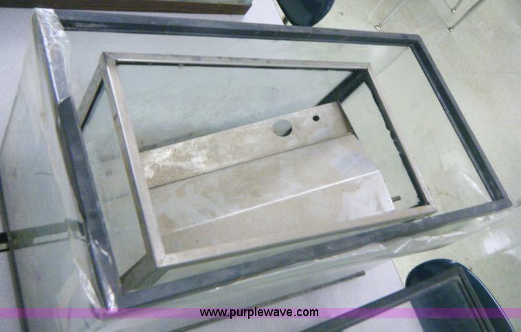 image for item 2019 (8) aquariums