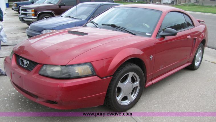 image for item 2396 2002 Ford Mustang