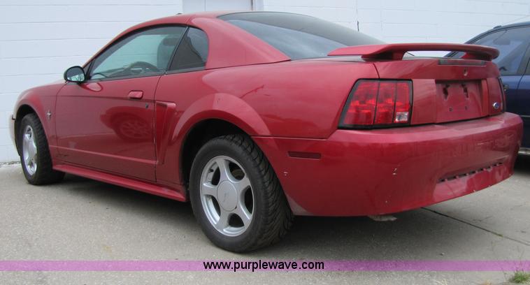 image for item 2396 2002 Ford Mustang