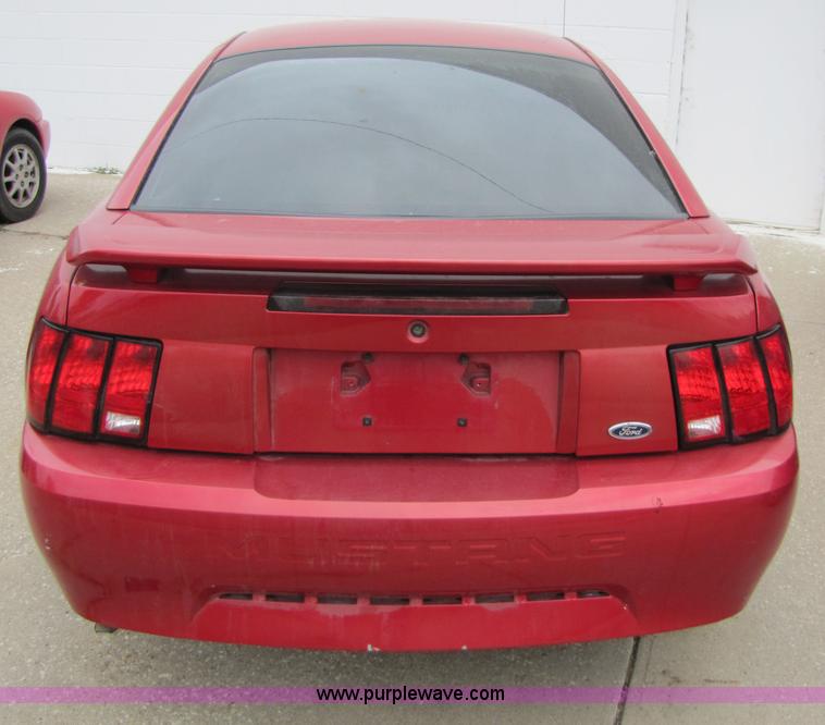 image for item 2396 2002 Ford Mustang