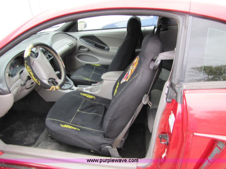 image for item 2396 2002 Ford Mustang