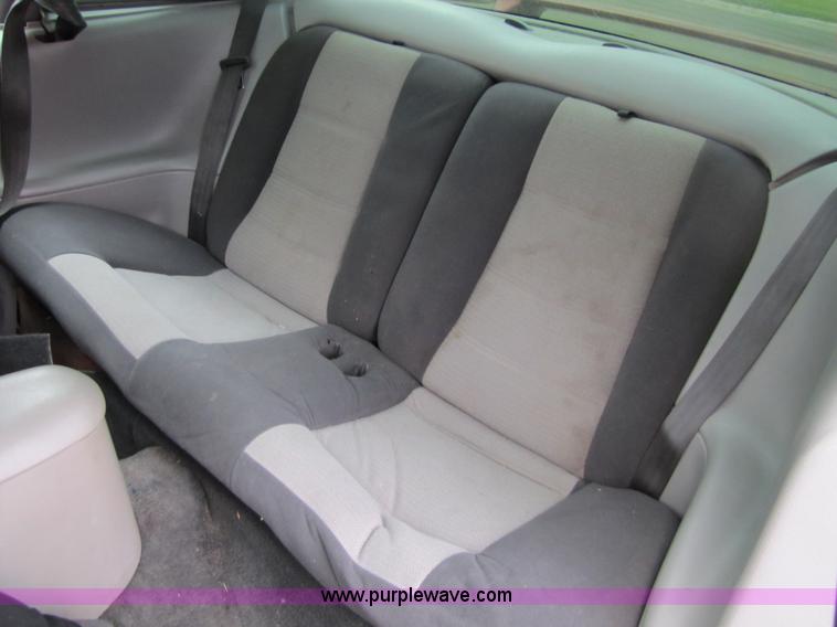 image for item 2396 2002 Ford Mustang