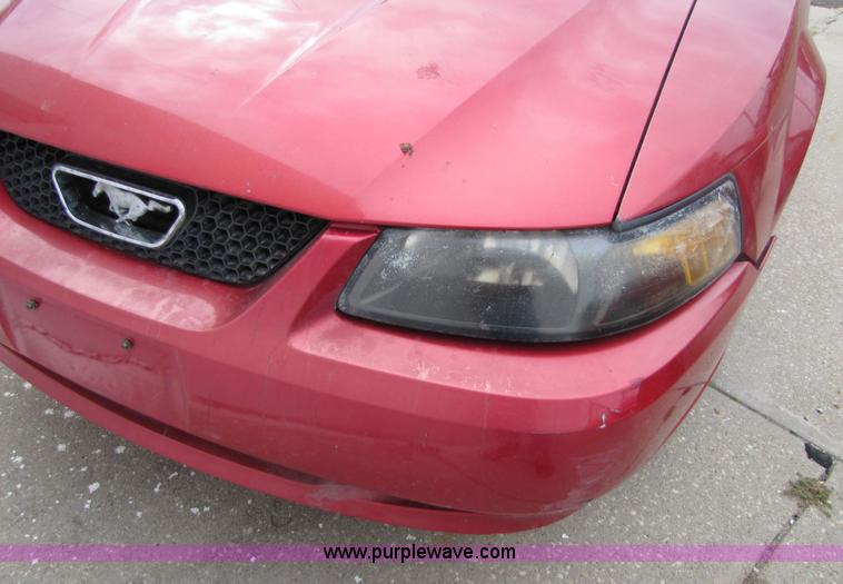 image for item 2396 2002 Ford Mustang