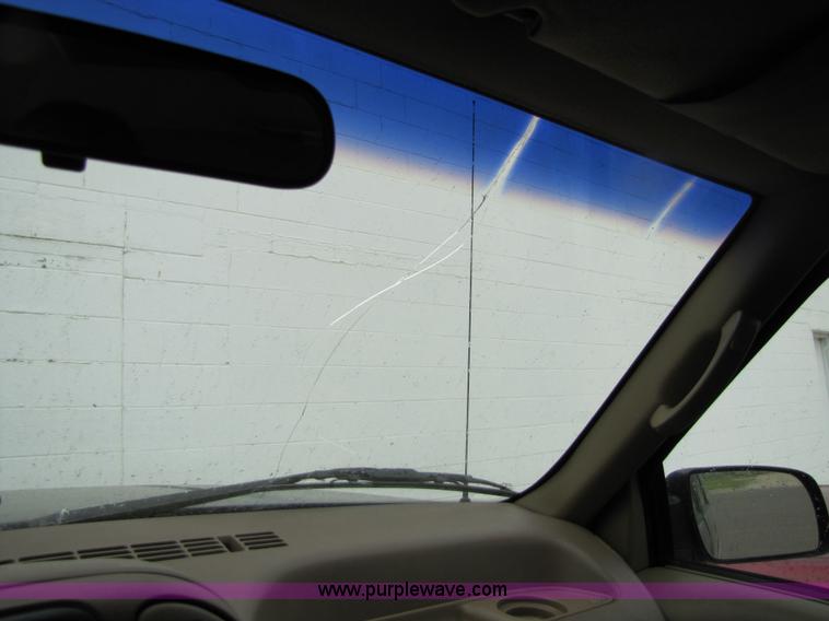 image for item 2399 1995 GMC K1500 Suburban