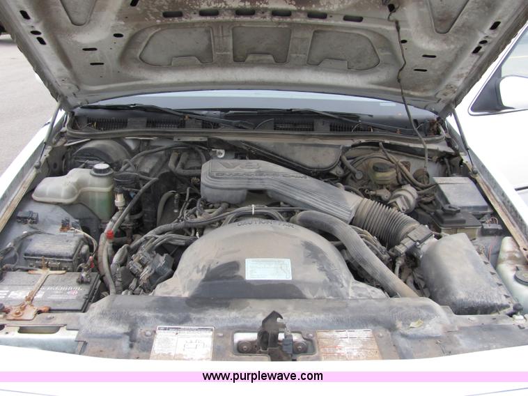 image for item 2414 1993 Ford Crown Victoria Police Interceptor