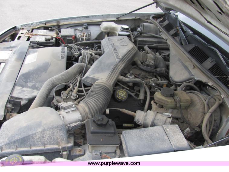 image for item 2414 1993 Ford Crown Victoria Police Interceptor