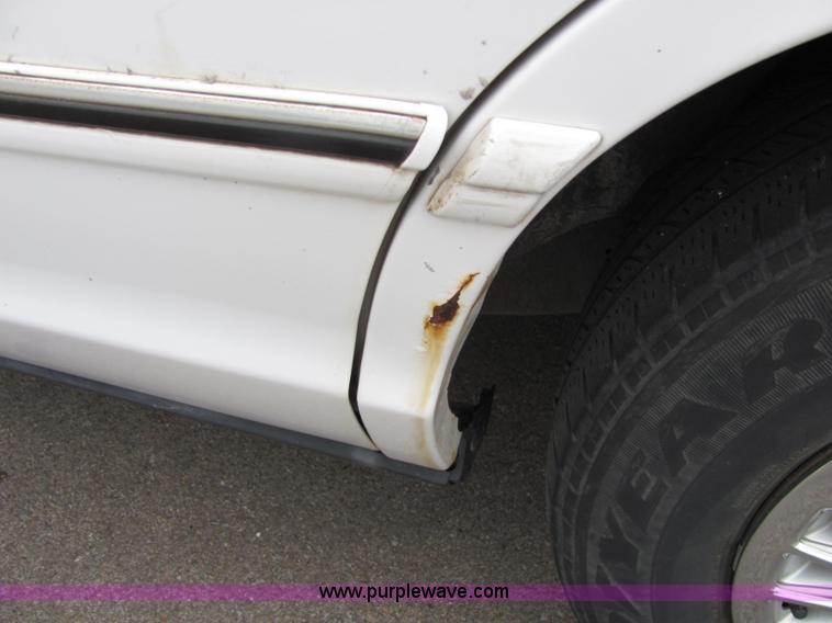 image for item 2414 1993 Ford Crown Victoria Police Interceptor