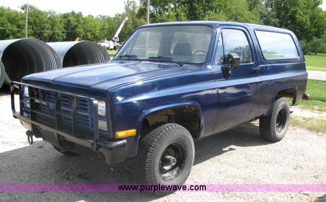 image for item 2579 1985 Chevrolet D10 Military Blazer